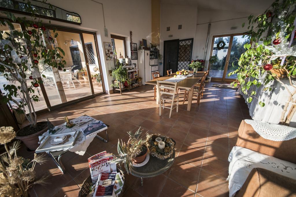 Le Tre Querce Panzió Fiano Romano Kültér fotó